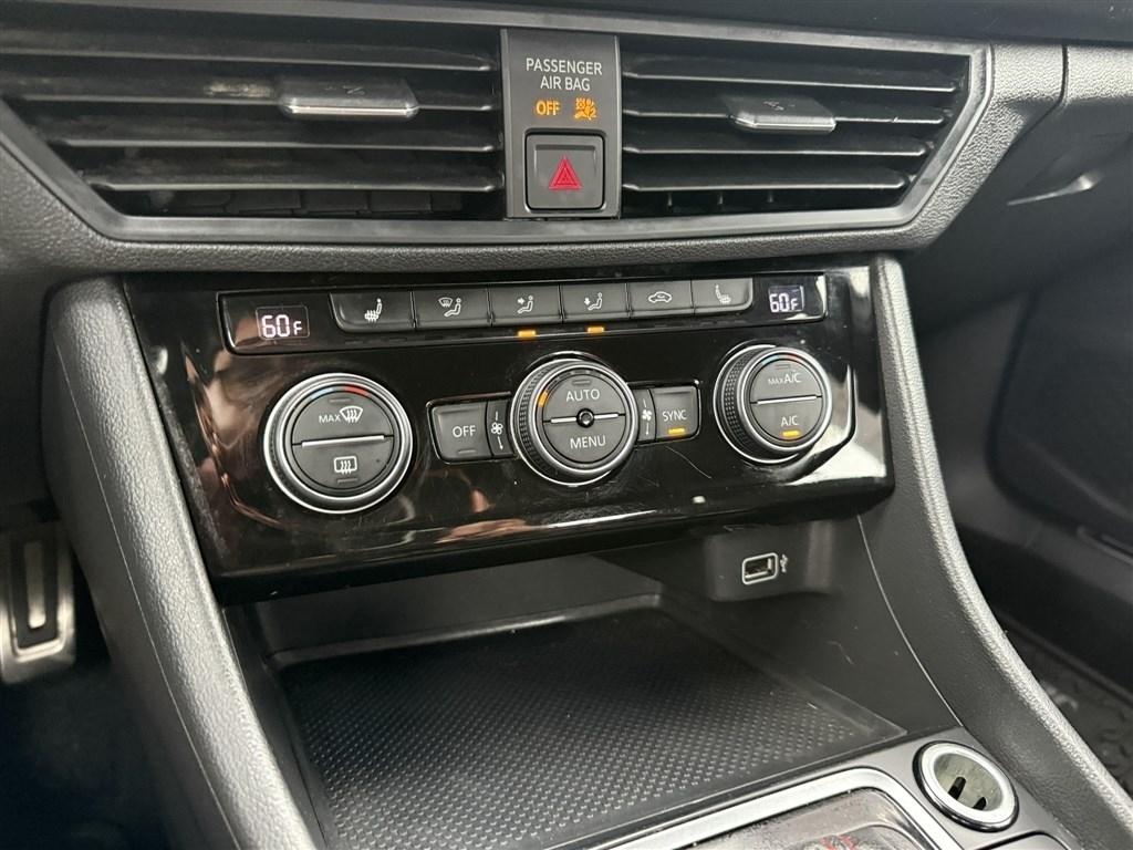 Volkswagen Jetta GLI S DSG 2019