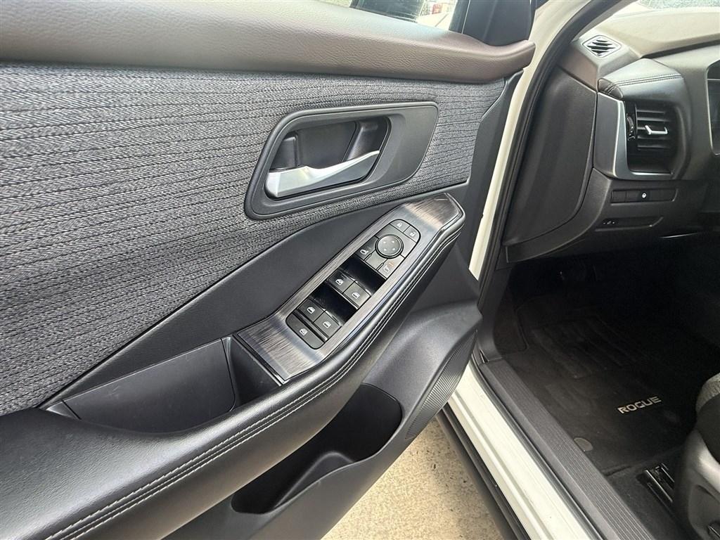 Nissan Rogue AWD SV 2021