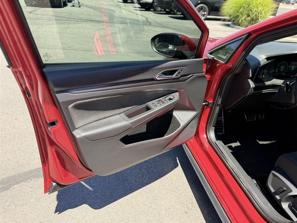 Volkswagen Golf GTI 2.0T S DSG 2024