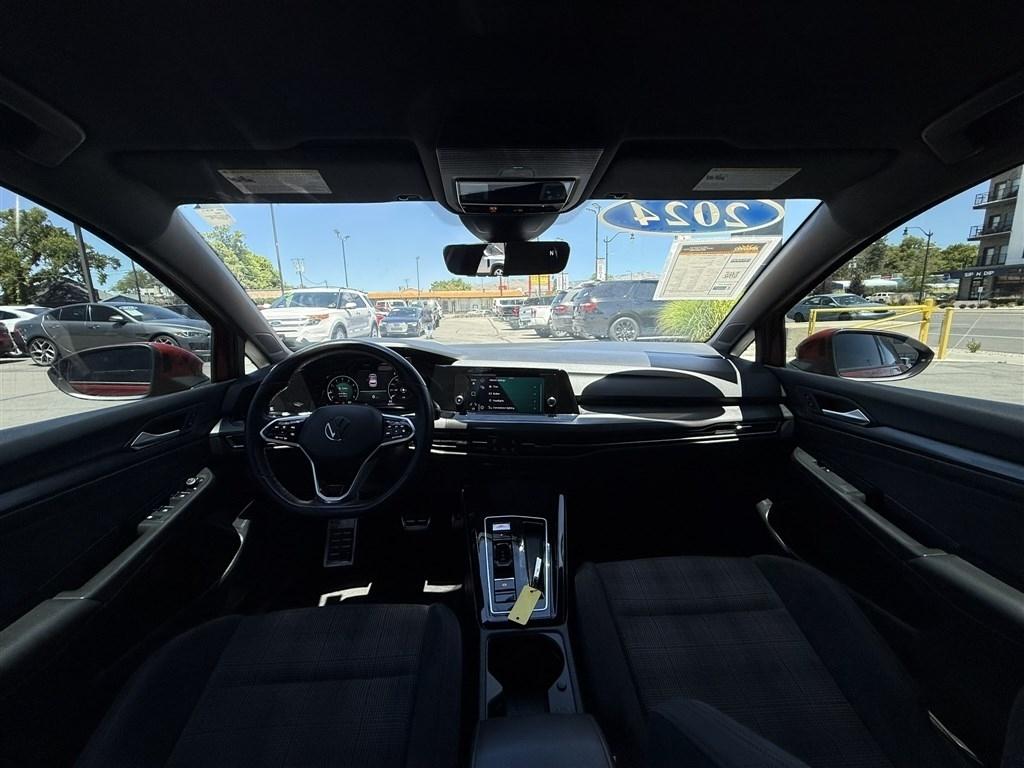 Volkswagen Golf GTI 2.0T S DSG 2024