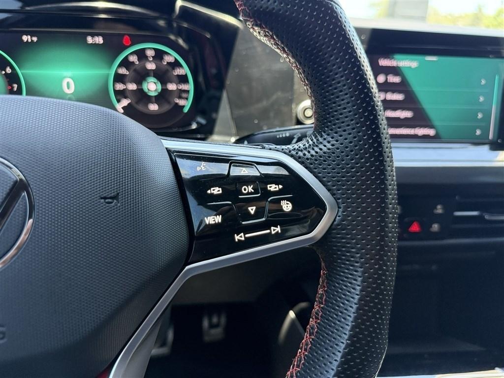 Volkswagen Golf GTI 2.0T S DSG 2024