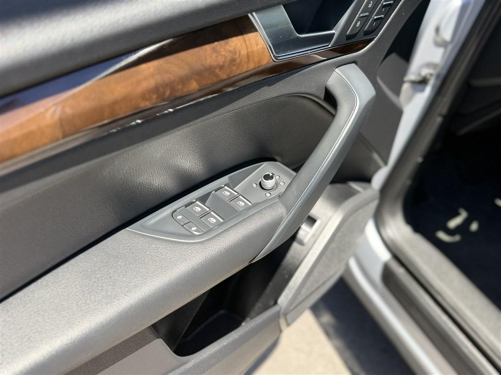 Audi Q5 Premium 45 TFSI quattro 2019