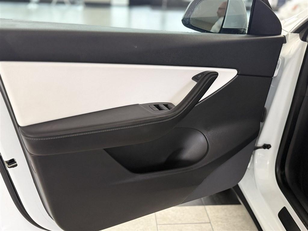 Tesla Model Y Long Range AWD 2021