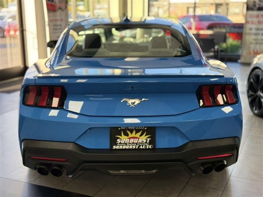 Ford Mustang EcoBoost Premium Coupe 2024