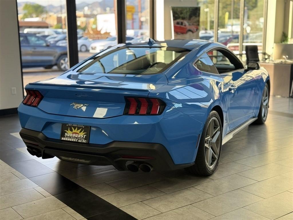 Ford Mustang EcoBoost Premium Coupe 2024