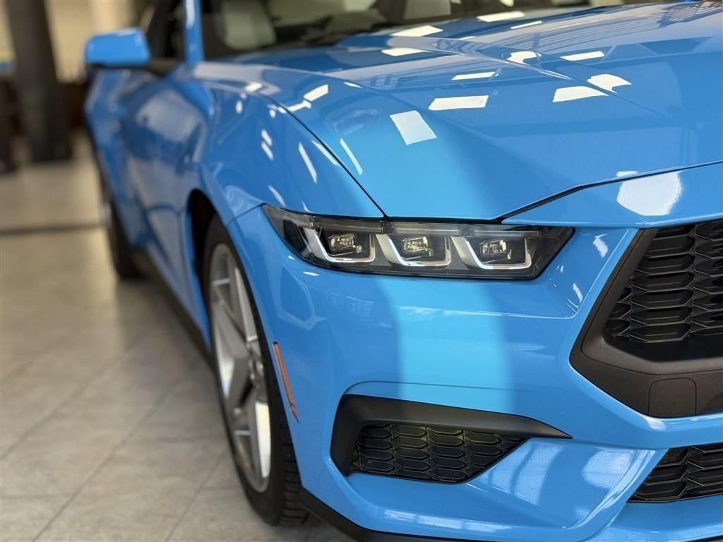 Ford Mustang EcoBoost Premium Coupe 2024