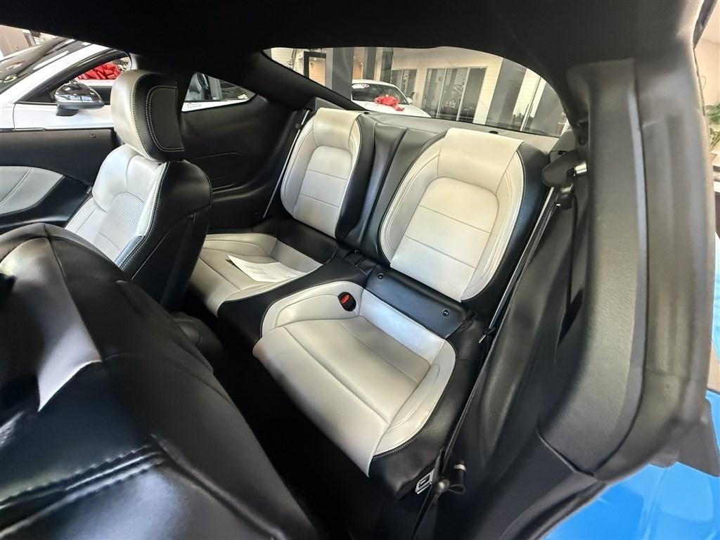 Ford Mustang EcoBoost Premium Coupe 2024