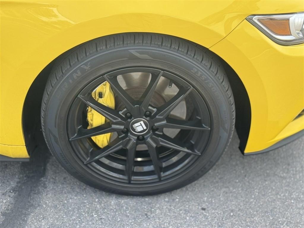Ford Mustang EcoBoost Premium Coupe 2015