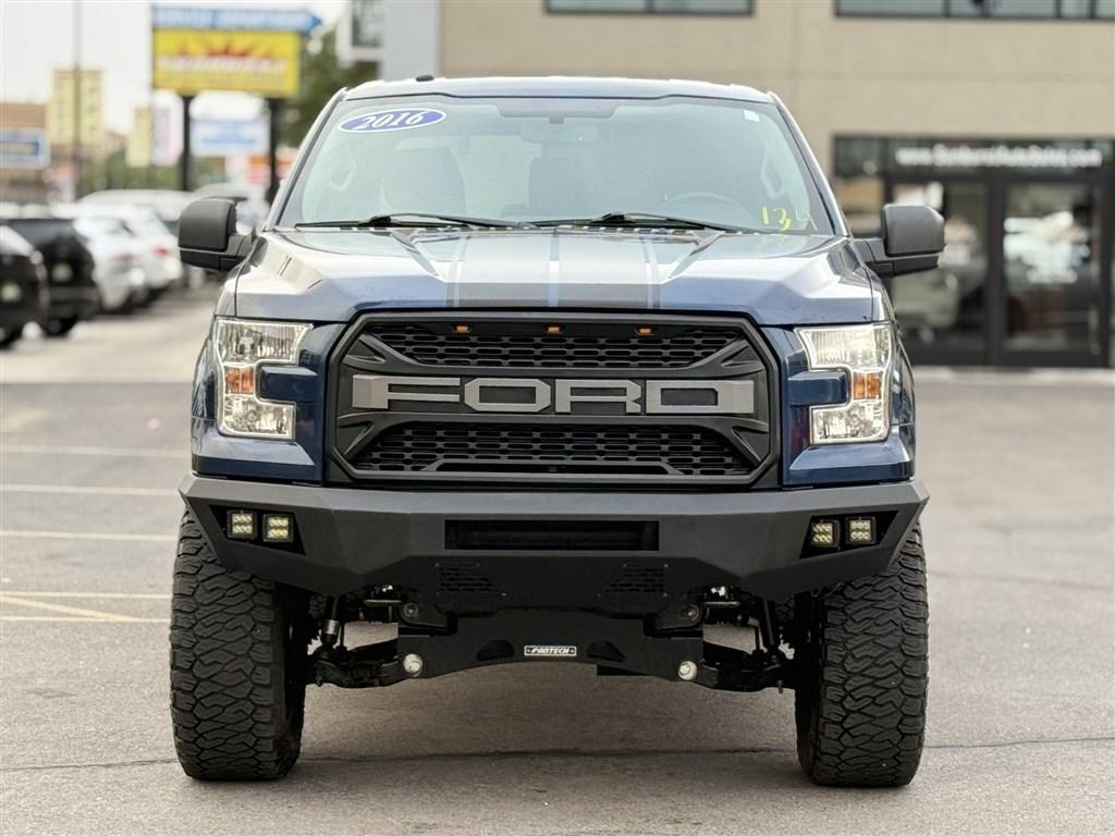 Ford F-150 4WD SuperCrew 145" Lariat 2016
