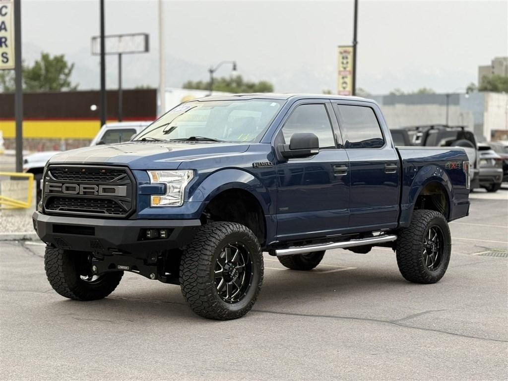 Ford F-150 4WD SuperCrew 145" Lariat 2016