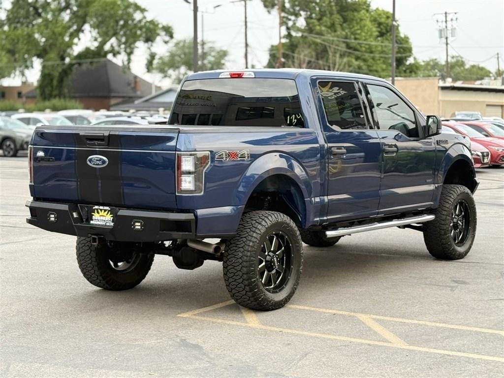 Ford F-150 4WD SuperCrew 145" Lariat 2016