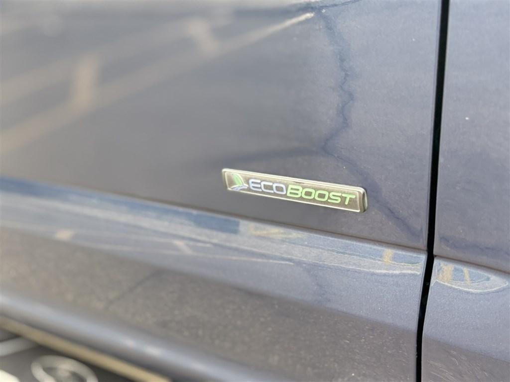 Ford F-150 4WD SuperCrew 145" Lariat 2016
