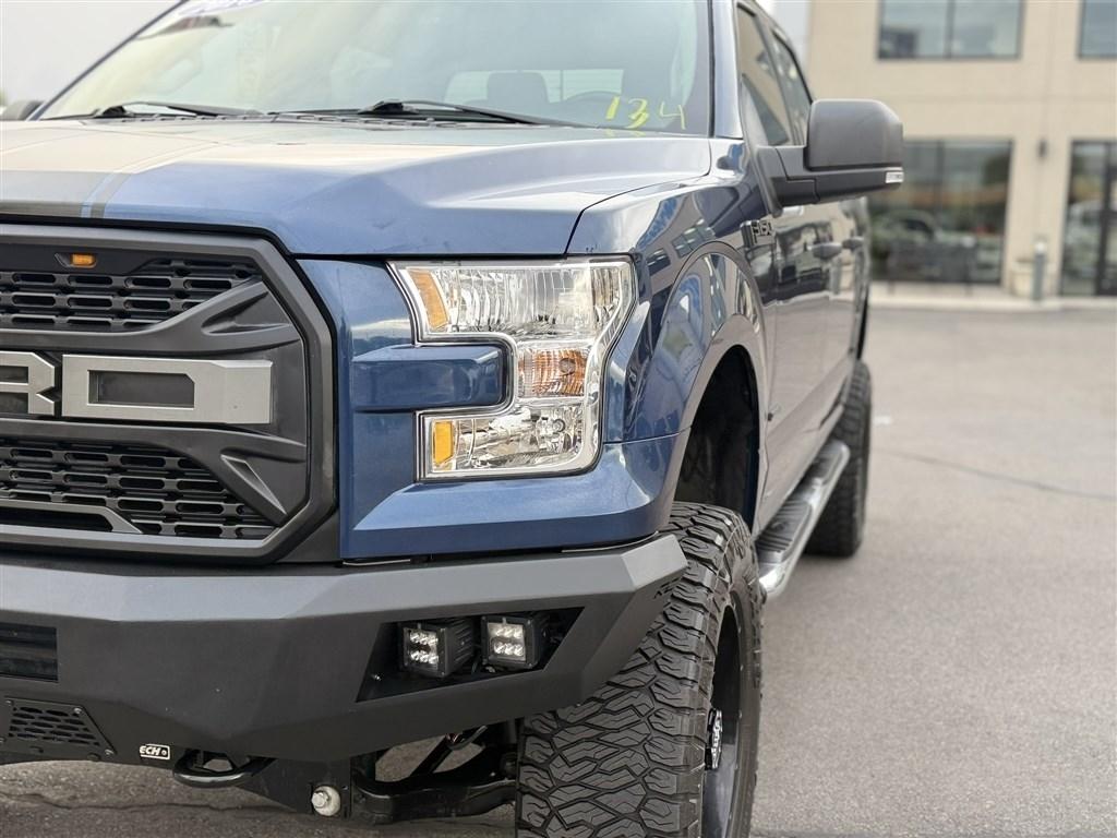 Ford F-150 4WD SuperCrew 145" Lariat 2016