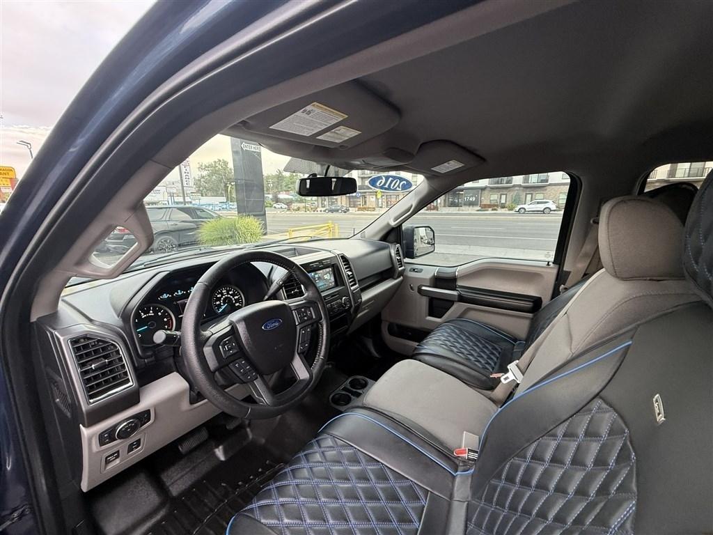 Ford F-150 4WD SuperCrew 145" Lariat 2016
