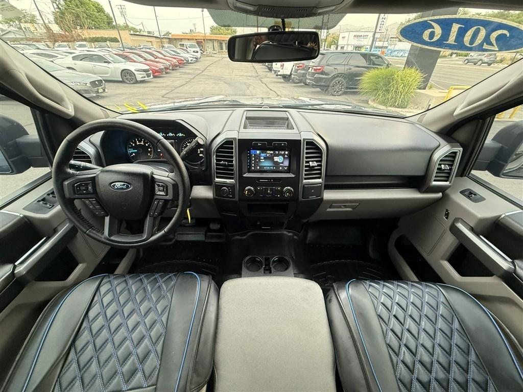 Ford F-150 4WD SuperCrew 145" Lariat 2016