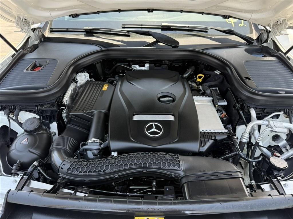 Mercedes-Benz GLC GLC 300 4MATIC SUV 2018