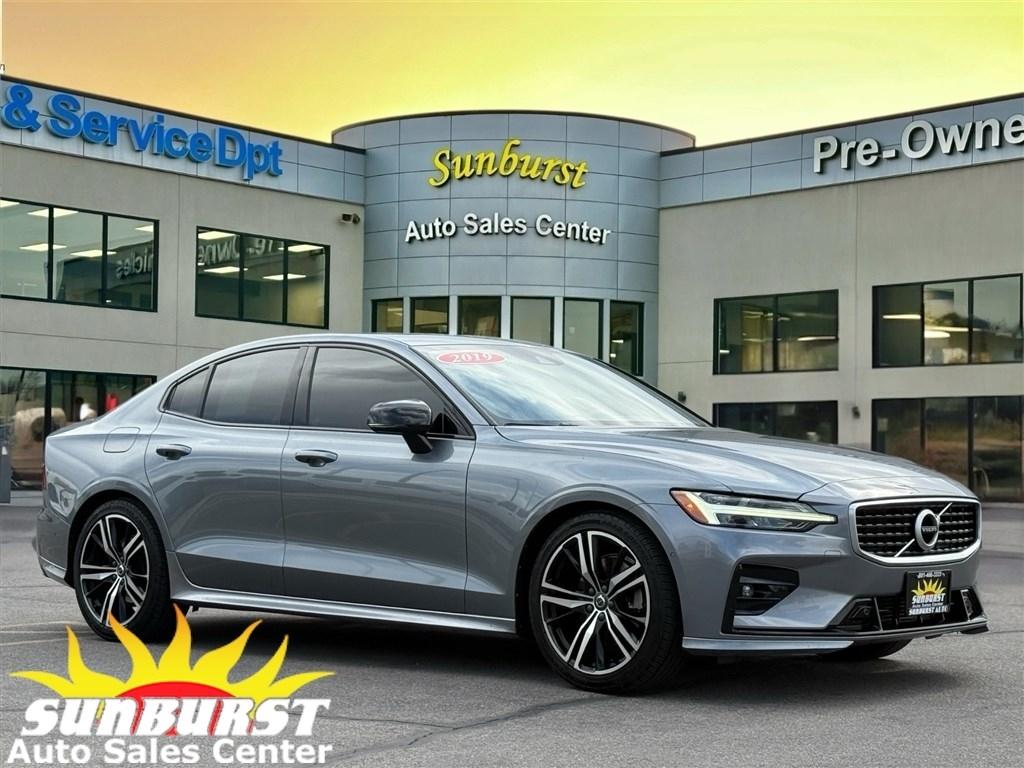 2019 Volvo S60 T5 FWD R-Design
