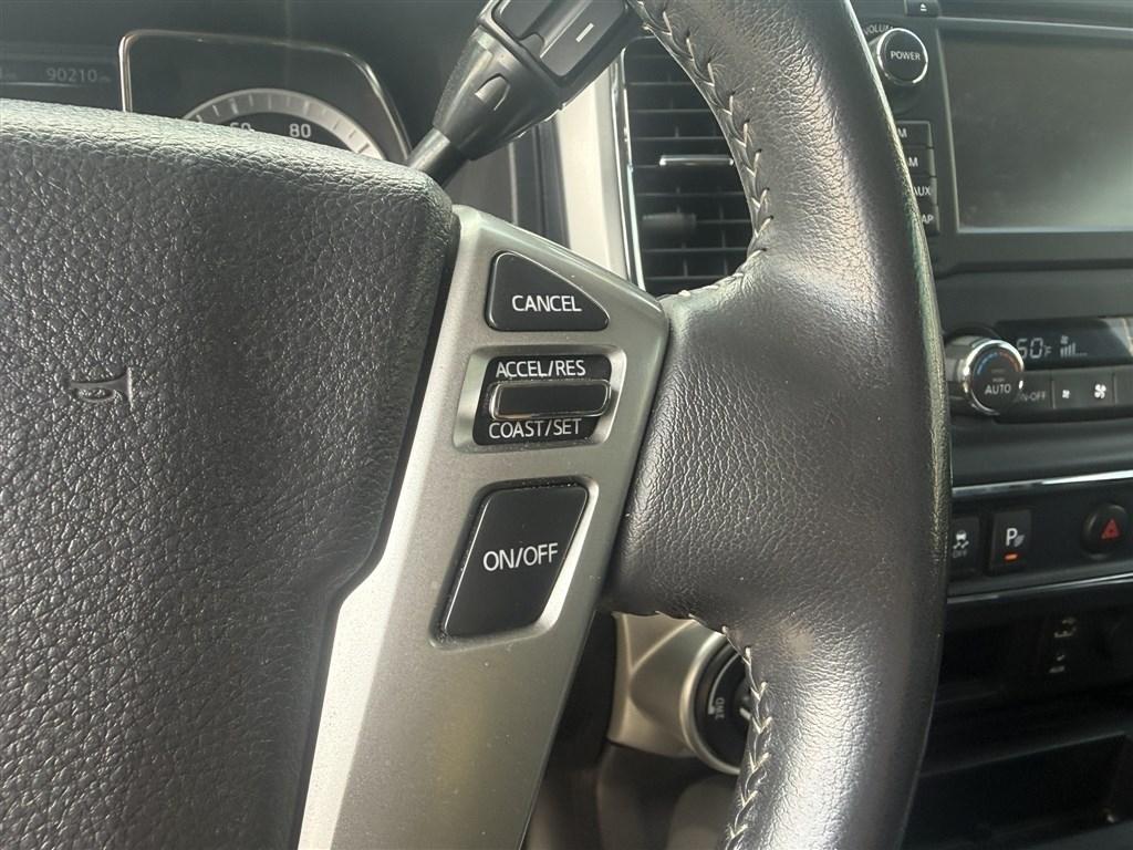 Nissan Titan 4x4 King Cab PRO-4X 2017