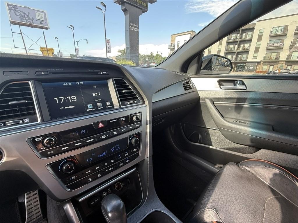 Hyundai Sonata 4dr Sdn 2.0T Limited 2015