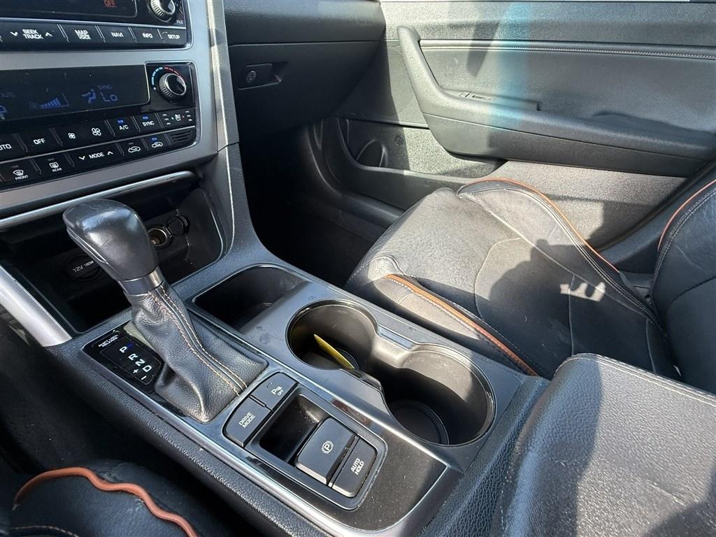Hyundai Sonata 4dr Sdn 2.0T Limited 2015