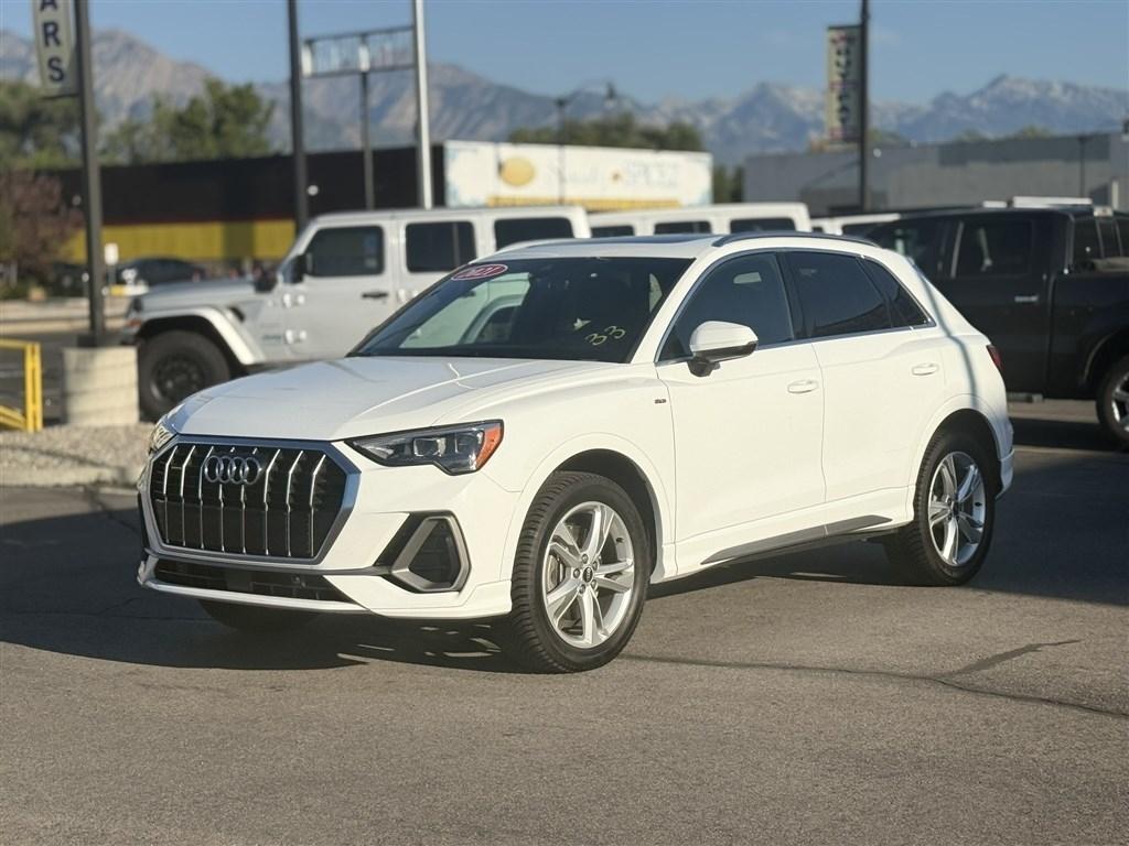 Audi Q3 S line Premium 45 TFSI quattro 2021