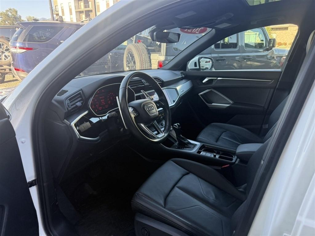 Audi Q3 S line Premium 45 TFSI quattro 2021