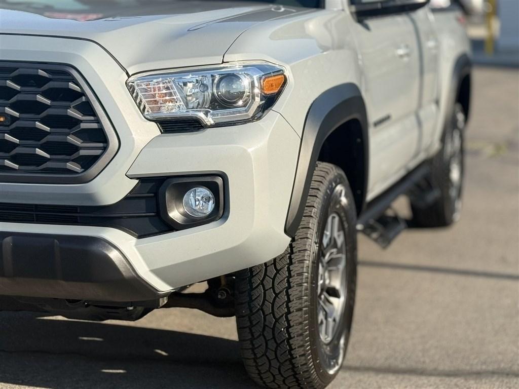 Toyota Tacoma 4WD TRD Off Road Double Cab 5' Bed V6 MT (Natl) 2021