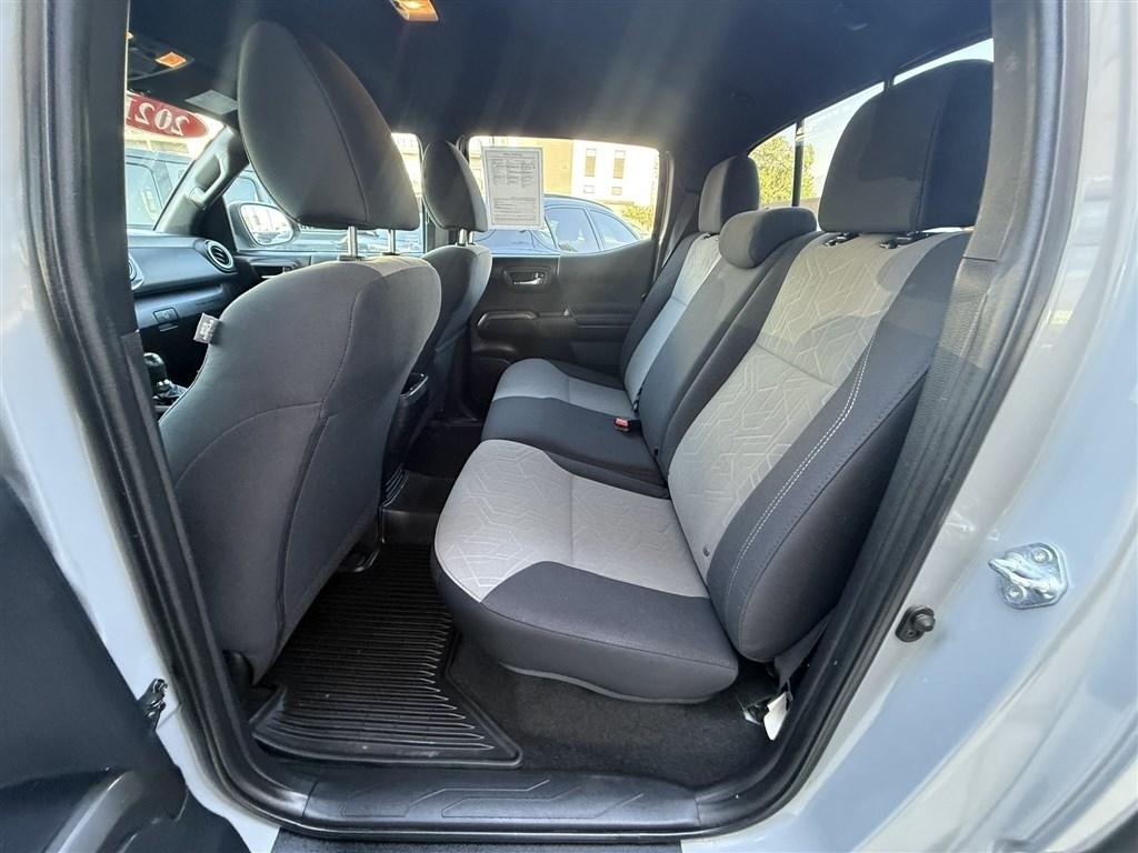 Toyota Tacoma 4WD TRD Off Road Double Cab 5' Bed V6 MT (Natl) 2021