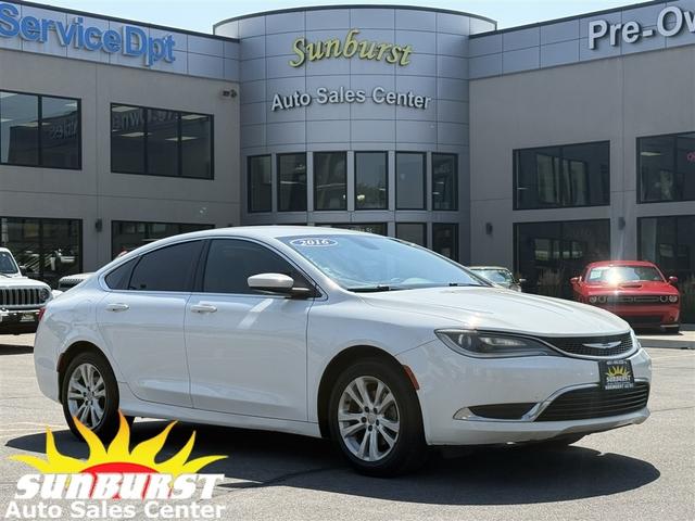 White 2016 Chrysler 200 Sedan Front-Wheel Drive Automatic