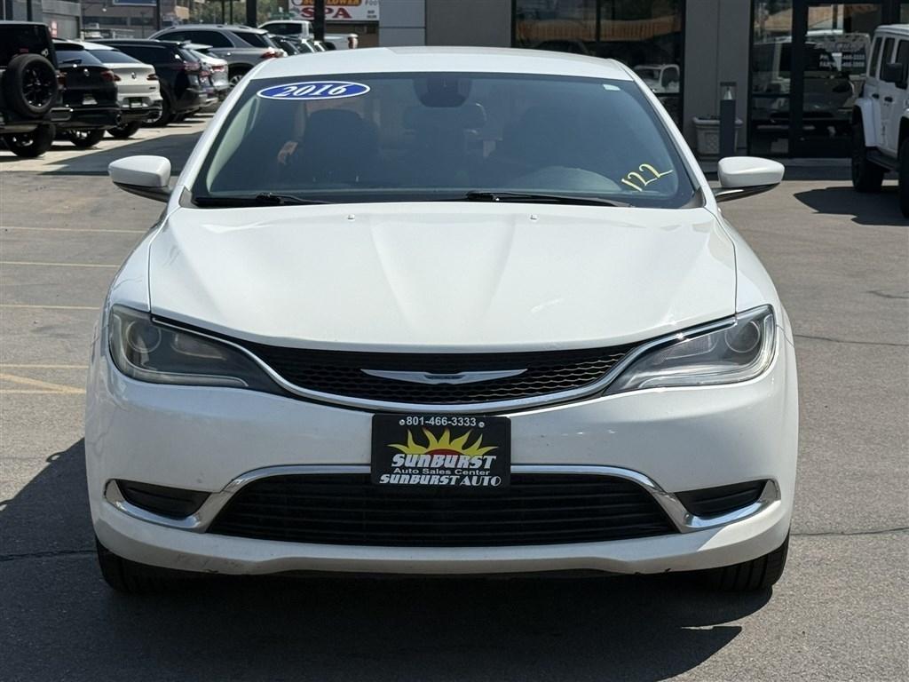 Chrysler 200 Limited FWD 2016