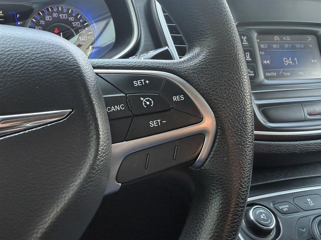 Chrysler 200 Limited FWD 2016