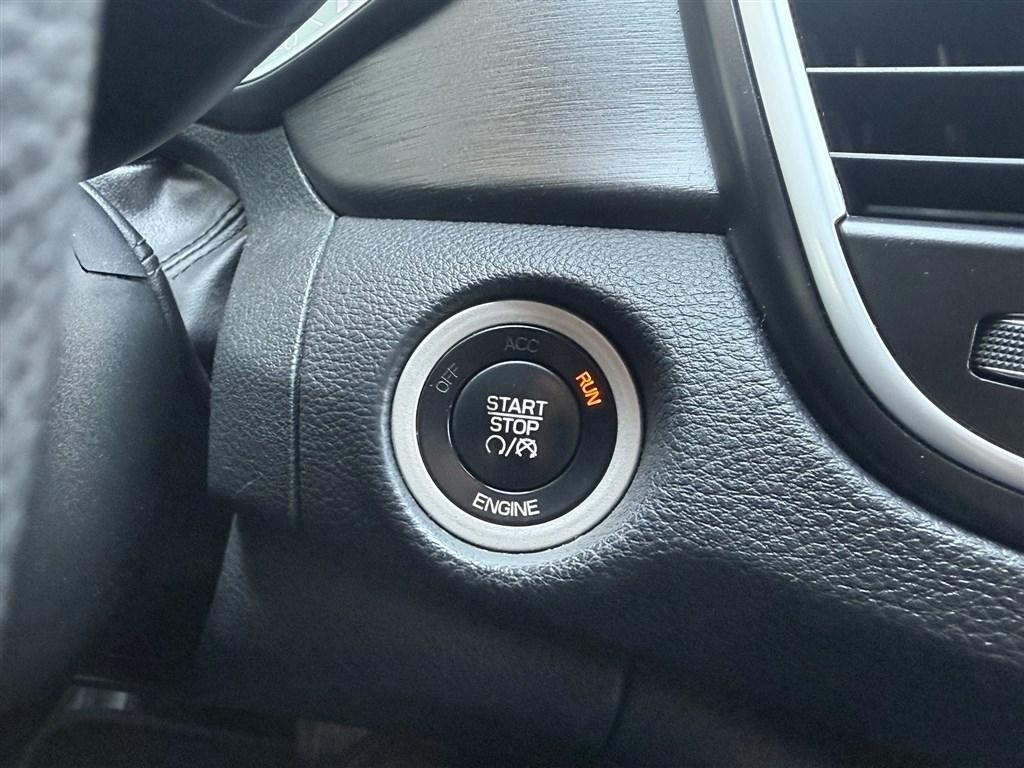 Chrysler 200 Limited FWD 2016