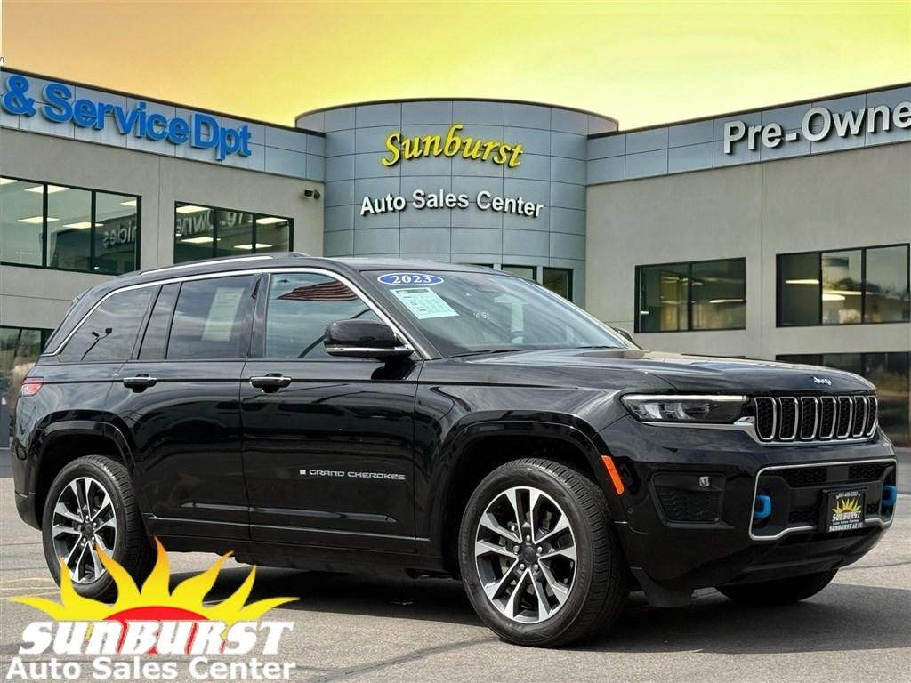 2023 Jeep Grand Cherokee 4xe Overland 4x4