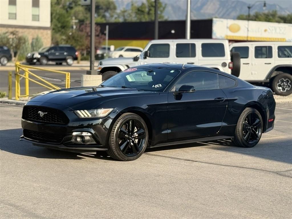 Ford Mustang EcoBoost Coupe 2015