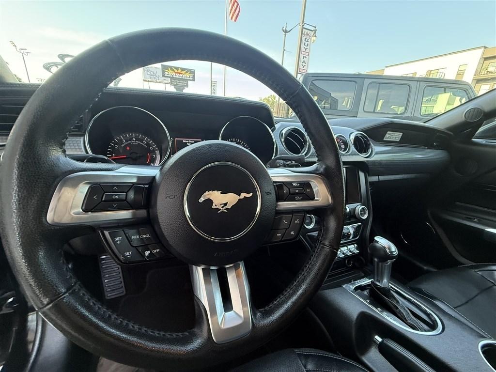 Ford Mustang EcoBoost Coupe 2015