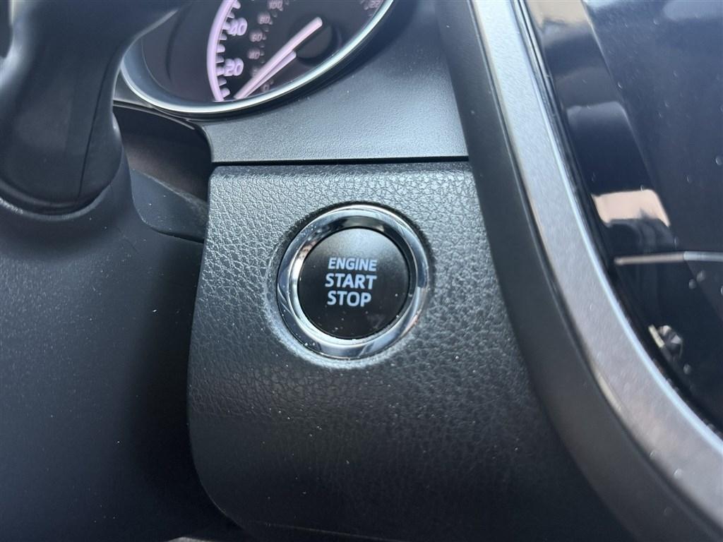 Toyota Camry SE 4D Sedan 2019