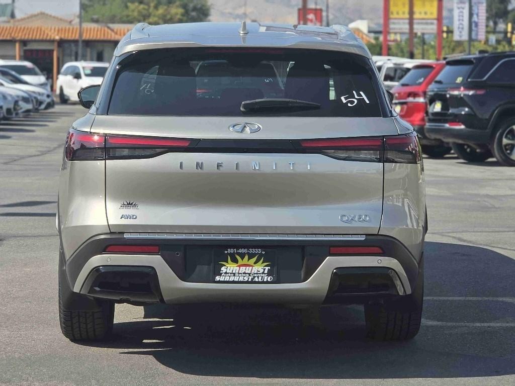 Infiniti QX60 LUXE AWD 2023