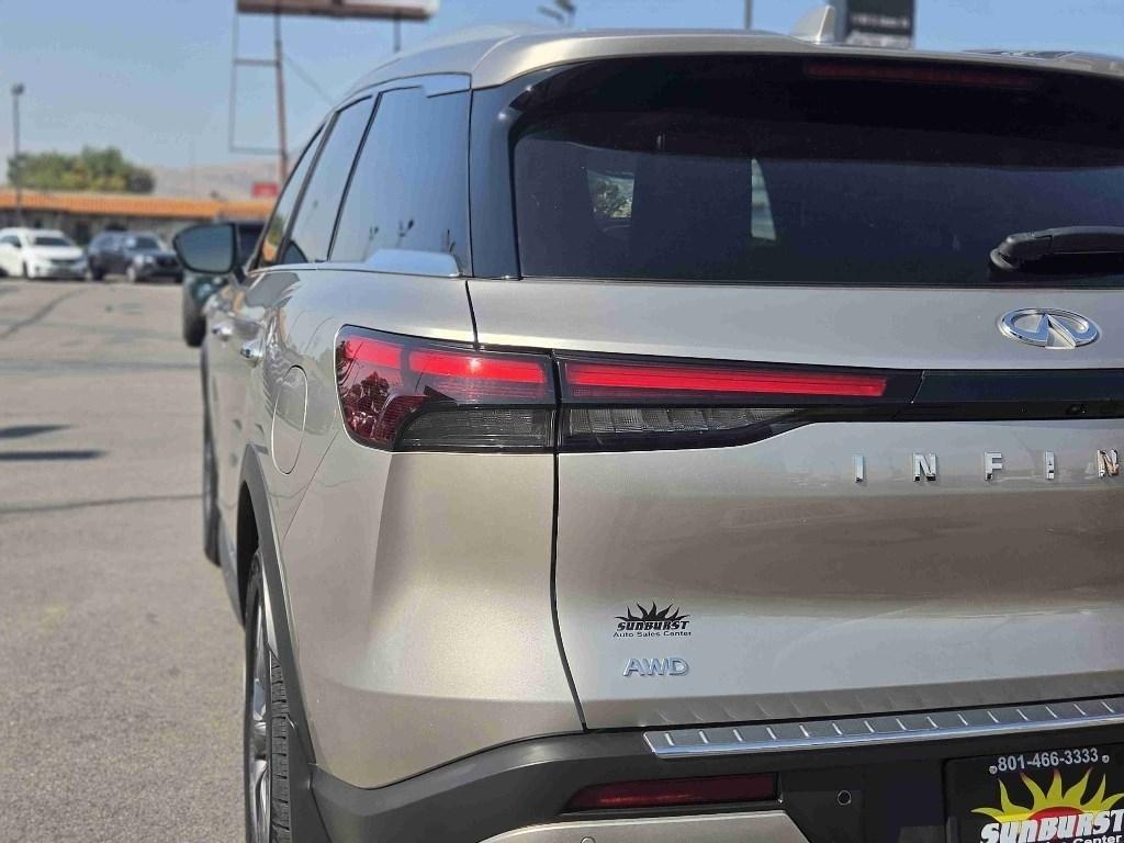Infiniti QX60 LUXE AWD 2023