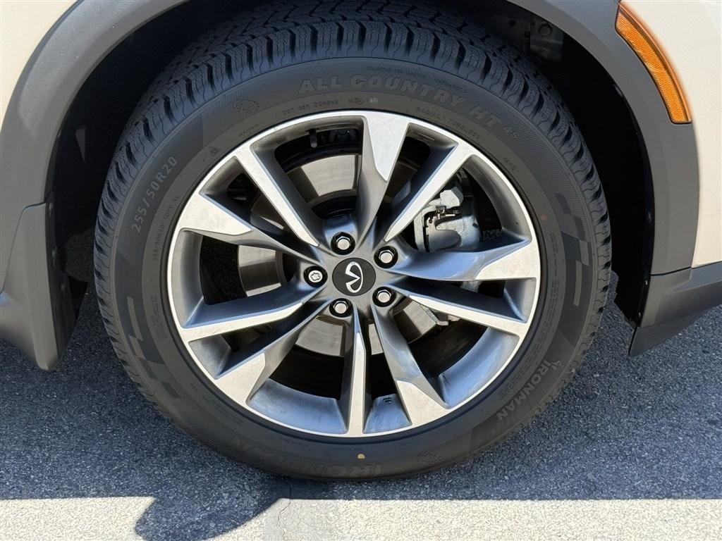 Infiniti QX60 LUXE AWD 2023