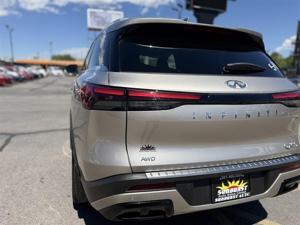 Infiniti QX60 LUXE AWD 2023
