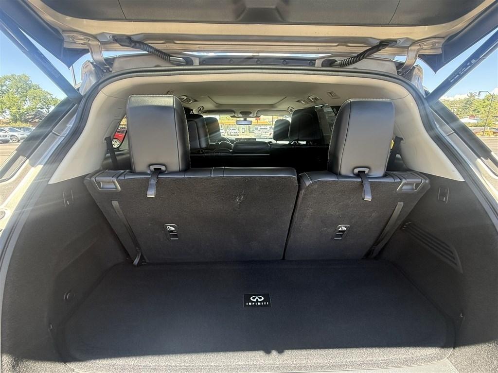 Infiniti QX60 LUXE AWD 2023