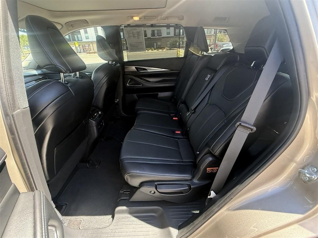 Infiniti QX60 LUXE AWD 2023