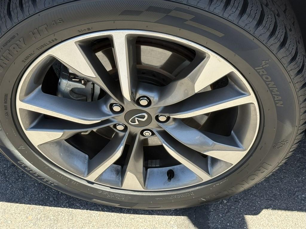 Infiniti QX60 LUXE AWD 2023