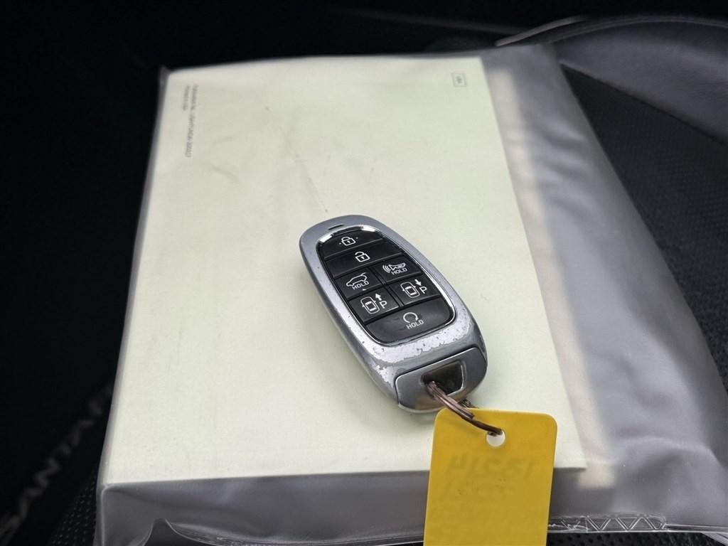 Hyundai Santa Fe Limited AWD 2021