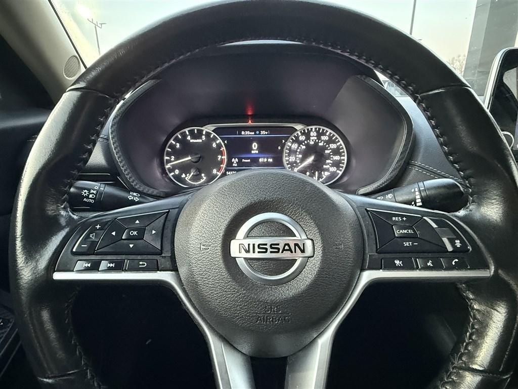 Nissan Sentra SV CVT 2021