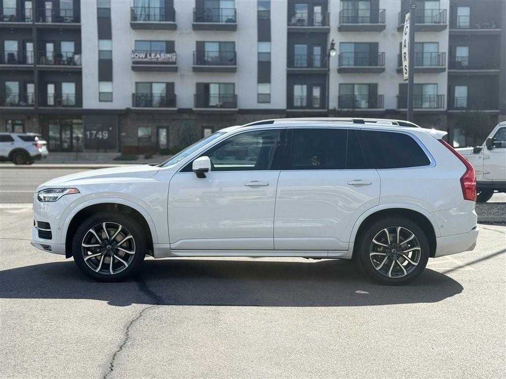Volvo XC90 T6 AWD 7-Passenger Momentum 2018