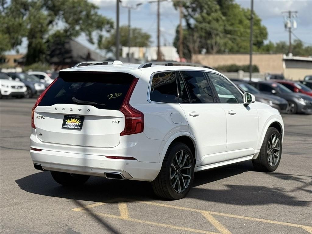 Volvo XC90 T6 AWD 7-Passenger Momentum 2018
