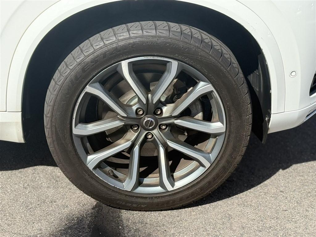 Volvo XC90 T6 AWD 7-Passenger Momentum 2018