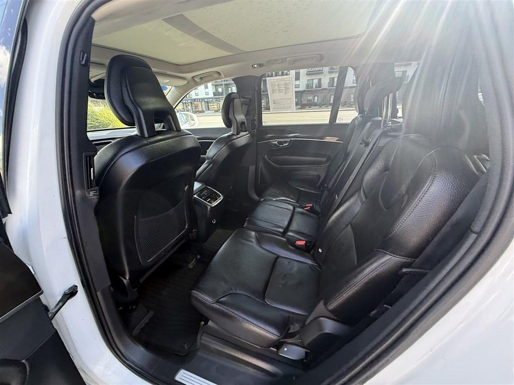 Volvo XC90 T6 AWD 7-Passenger Momentum 2018