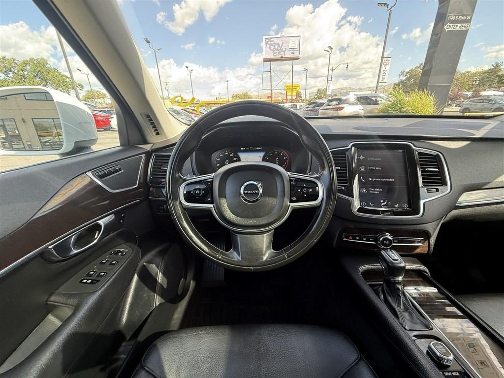 Volvo XC90 T6 AWD 7-Passenger Momentum 2018